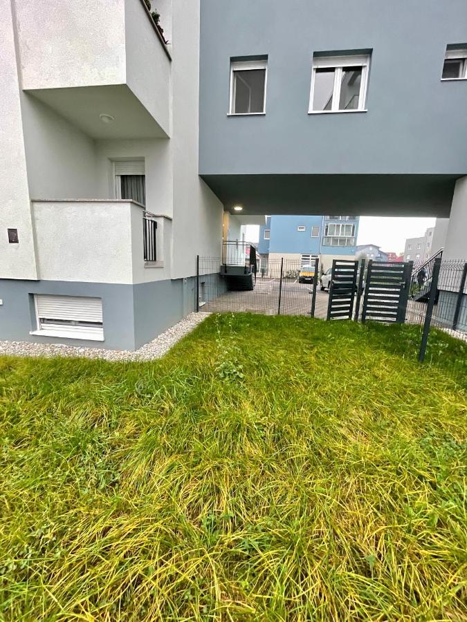 Mv92 Apartment Загреб Екстериор снимка